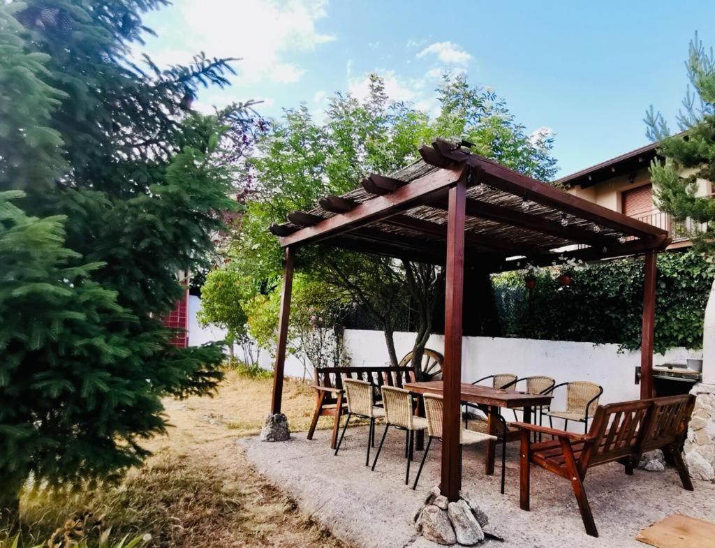 El Piornal Guest House Navarredonda de Gredos Exterior photo